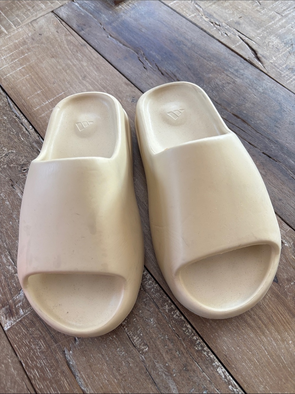 Adidas Yeezy Slides